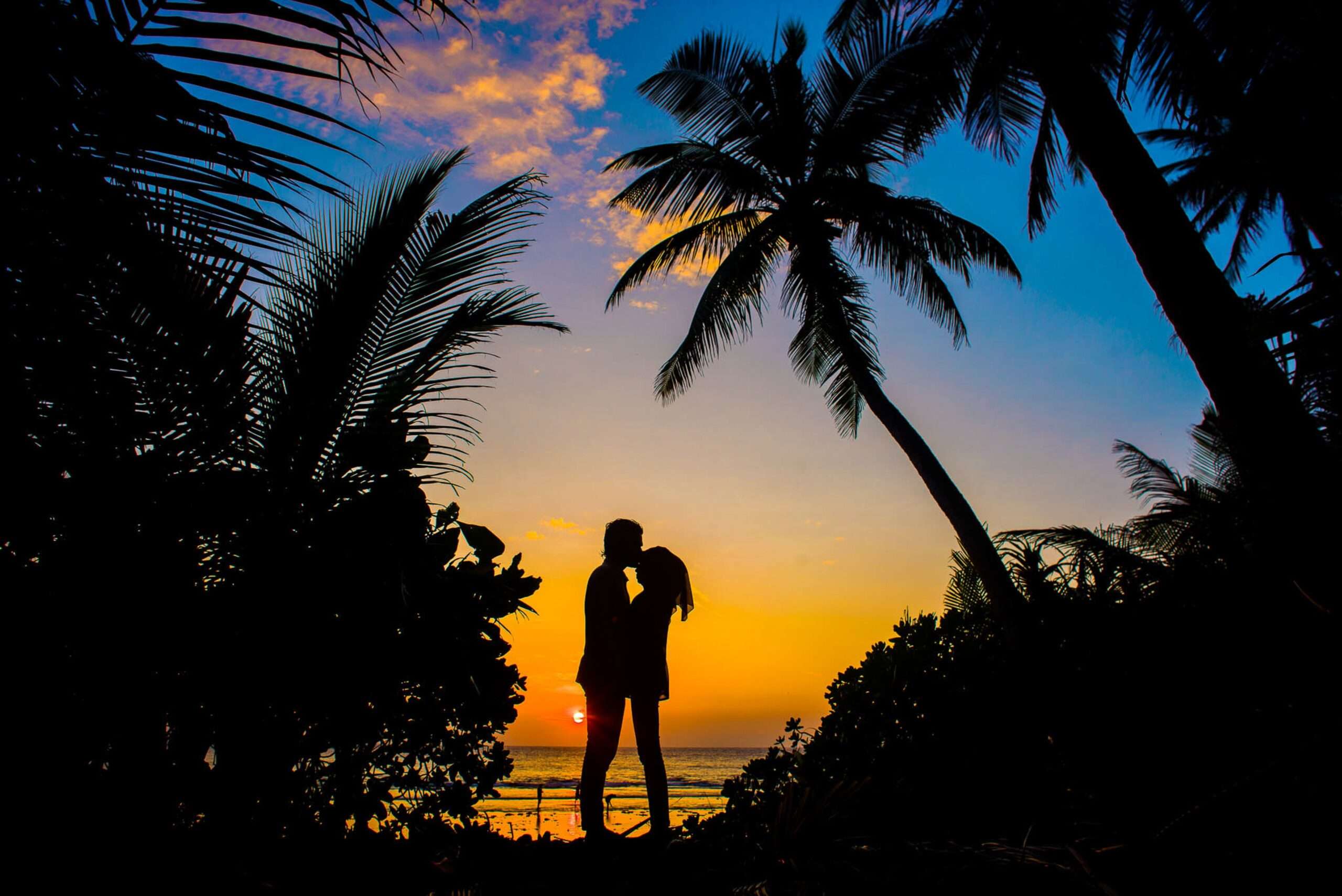 Tour _for_ newlyweds