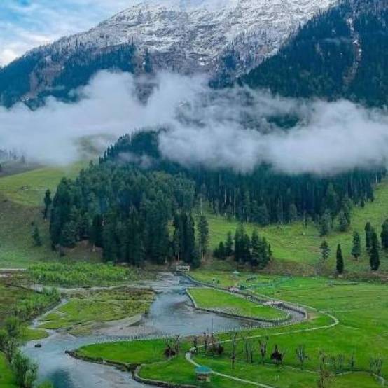 Doodhpathri and Yusmarg mountain landscape